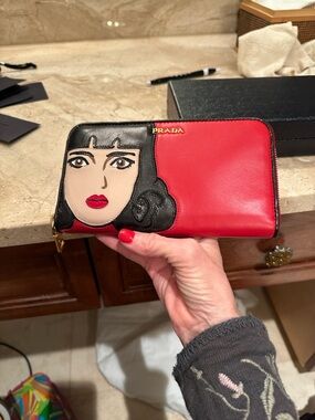 PRADA POP ART WALLET 2